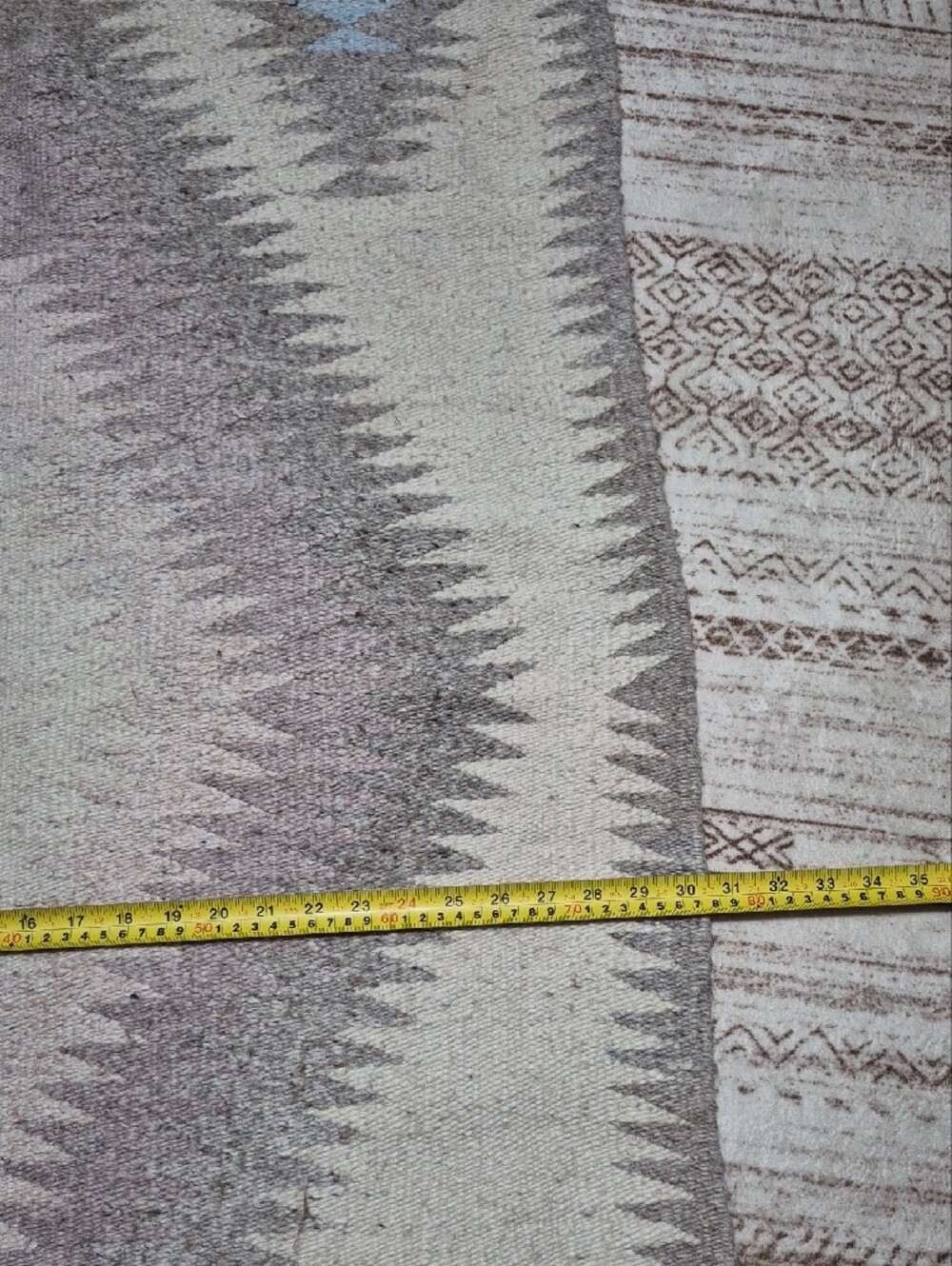 Source Unknown Neutral Geometric Door Mat/Accent Rug - Picture 3 of 3